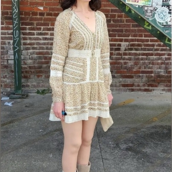 Veronica Beard Cream Brown green pink Mini Dress lace tiered l/s sz 8 - Picture 3 of 7